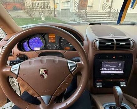Білий Порше Cayenne, об'ємом двигуна 3.6 л та пробігом 169 тис. км за 13500 $, фото 4 на Automoto.ua