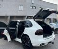 Белый Порше Каен, объемом двигателя 4.8 л и пробегом 247 тыс. км за 15000 $, фото 21 на Automoto.ua