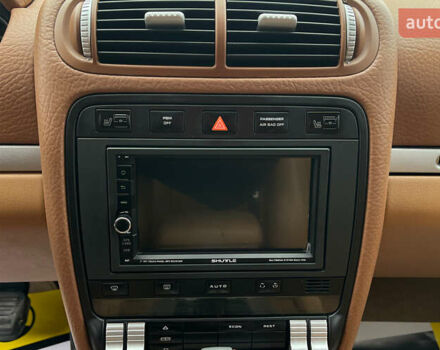 Білий Порше Cayenne, об'ємом двигуна 3.6 л та пробігом 169 тис. км за 13699 $, фото 12 на Automoto.ua