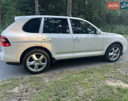 Білий Порше Cayenne, об'ємом двигуна 3.6 л та пробігом 143 тис. км за 15500 $, фото 3 на Automoto.ua