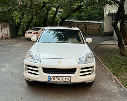 Белый Порше Каен, объемом двигателя 4.8 л и пробегом 177 тыс. км за 9700 $, фото 7 на Automoto.ua
