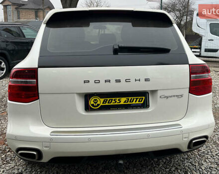 Білий Порше Cayenne, об'ємом двигуна 3.6 л та пробігом 169 тис. км за 13699 $, фото 5 на Automoto.ua