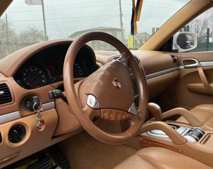 Білий Порше Cayenne, об'ємом двигуна 3.6 л та пробігом 169 тис. км за 13699 $, фото 10 на Automoto.ua