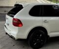 Белый Порше Каен, объемом двигателя 4.8 л и пробегом 350 тыс. км за 7500 $, фото 9 на Automoto.ua