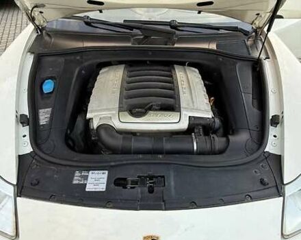 Білий Порше Cayenne, об'ємом двигуна 3.6 л та пробігом 169 тис. км за 13500 $, фото 2 на Automoto.ua