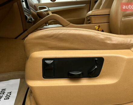 Білий Порше Cayenne, об'ємом двигуна 3.6 л та пробігом 169 тис. км за 13699 $, фото 9 на Automoto.ua