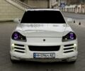 Белый Порше Каен, объемом двигателя 4.8 л и пробегом 350 тыс. км за 7500 $, фото 1 на Automoto.ua