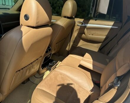 Білий Порше Cayenne, об'ємом двигуна 4.8 л та пробігом 314 тис. км за 9900 $, фото 17 на Automoto.ua