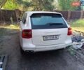Белый Порше Каен, объемом двигателя 4.81 л и пробегом 208 тыс. км за 9000 $, фото 5 на Automoto.ua