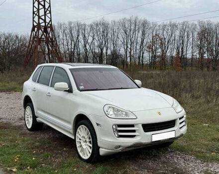 Білий Порше Cayenne, об'ємом двигуна 4.81 л та пробігом 160 тис. км за 9500 $, фото 2 на Automoto.ua