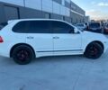 Белый Порше Каен, объемом двигателя 4.8 л и пробегом 191 тыс. км за 12290 $, фото 8 на Automoto.ua