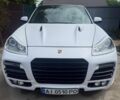 Белый Порше Каен, объемом двигателя 4.8 л и пробегом 50 тыс. км за 15500 $, фото 1 на Automoto.ua