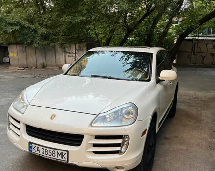 Белый Порше Каен, объемом двигателя 4.8 л и пробегом 177 тыс. км за 9700 $, фото 6 на Automoto.ua