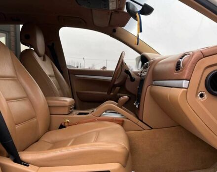 Білий Порше Cayenne, об'ємом двигуна 3.6 л та пробігом 169 тис. км за 13699 $, фото 19 на Automoto.ua