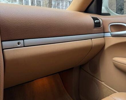 Белый Порше Каен, объемом двигателя 3.6 л и пробегом 196 тыс. км за 10700 $, фото 13 на Automoto.ua