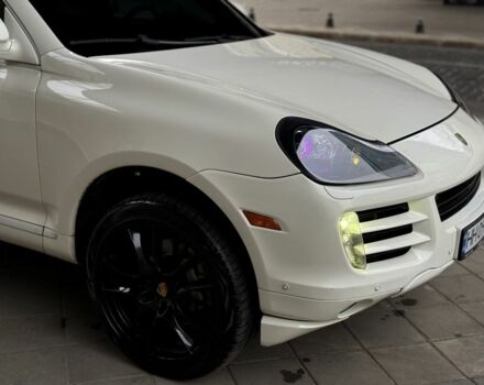 Белый Порше Каен, объемом двигателя 4.8 л и пробегом 350 тыс. км за 7500 $, фото 7 на Automoto.ua