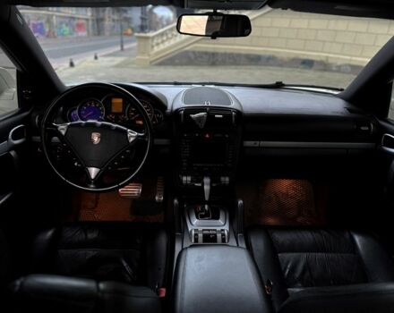 Белый Порше Каен, объемом двигателя 4.8 л и пробегом 350 тыс. км за 7500 $, фото 21 на Automoto.ua