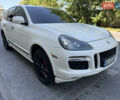 Білий Порше Cayenne, об'ємом двигуна 4.8 л та пробігом 198 тис. км за 11950 $, фото 1 на Automoto.ua