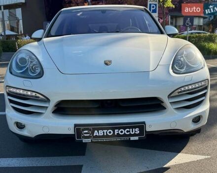 Белый Порше Каен, объемом двигателя 3.6 л и пробегом 118 тыс. км за 19990 $, фото 1 на Automoto.ua