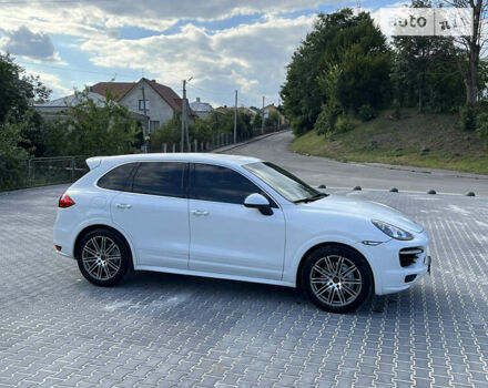 Білий Порше Cayenne, об'ємом двигуна 4.8 л та пробігом 162 тис. км за 19900 $, фото 3 на Automoto.ua