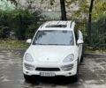 Білий Порше Cayenne, об'ємом двигуна 3.6 л та пробігом 240 тис. км за 18000 $, фото 7 на Automoto.ua