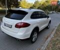 Белый Порше Каен, объемом двигателя 4.81 л и пробегом 161 тыс. км за 17700 $, фото 3 на Automoto.ua