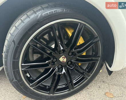 Білий Порше Cayenne, об'ємом двигуна 4.81 л та пробігом 194 тис. км за 21700 $, фото 12 на Automoto.ua