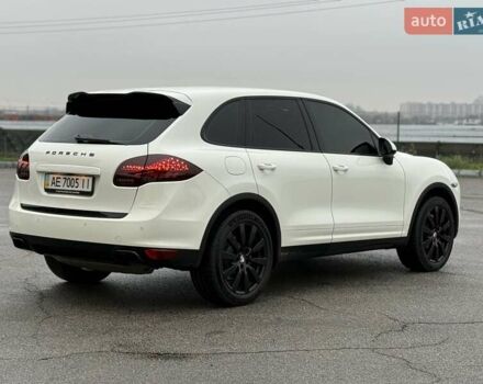 Белый Порше Каен, объемом двигателя 4.8 л и пробегом 199 тыс. км за 16500 $, фото 7 на Automoto.ua