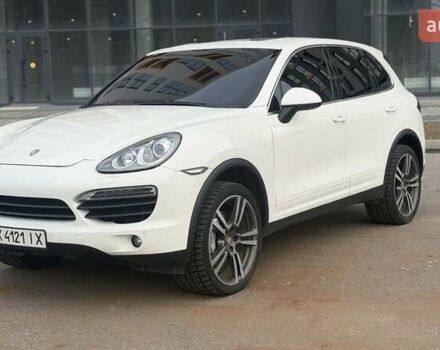 Білий Порше Cayenne, об'ємом двигуна 3 л та пробігом 229 тис. км за 19500 $, фото 2 на Automoto.ua