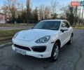 Білий Порше Cayenne, об'ємом двигуна 4.8 л та пробігом 127 тис. км за 11500 $, фото 1 на Automoto.ua