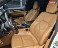 Білий Порше Cayenne, об'ємом двигуна 3 л та пробігом 225 тис. км за 16500 $, фото 16 на Automoto.ua