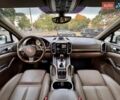 Порше Каен 2011 в Одессе на Automoto.ua Белый Порше Каен, объемом двигателя 4.81 л и пробегом 238 тыс. км за 16800 $, фото 62 на Automoto.ua
