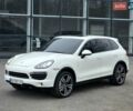 Білий Порше Cayenne, об'ємом двигуна 3 л та пробігом 225 тис. км за 16200 $, фото 1 на Automoto.ua