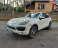 Білий Порше Cayenne, об'ємом двигуна 4.81 л та пробігом 170 тис. км за 16000 $, фото 1 на Automoto.ua