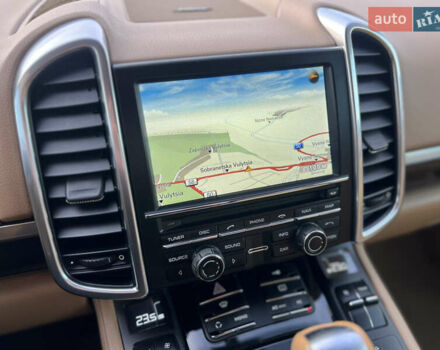 Белый Порше Каен, объемом двигателя 3.6 л и пробегом 167 тыс. км за 17500 $, фото 17 на Automoto.ua