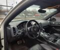 Белый Порше Каен, объемом двигателя 4.8 л и пробегом 168 тыс. км за 14028 $, фото 8 на Automoto.ua
