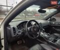 Белый Порше Каен, объемом двигателя 4.81 л и пробегом 168 тыс. км за 14000 $, фото 9 на Automoto.ua