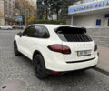 Білий Порше Cayenne, об'ємом двигуна 4.81 л та пробігом 197 тис. км за 18500 $, фото 2 на Automoto.ua