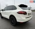 Белый Порше Каен, объемом двигателя 4.8 л и пробегом 199 тыс. км за 16500 $, фото 2 на Automoto.ua