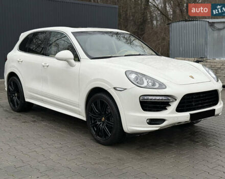 Белый Порше Каен, объемом двигателя 3.6 л и пробегом 159 тыс. км за 19999 $, фото 4 на Automoto.ua