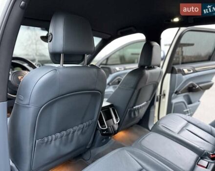 Белый Порше Каен, объемом двигателя 4.8 л и пробегом 199 тыс. км за 16500 $, фото 24 на Automoto.ua