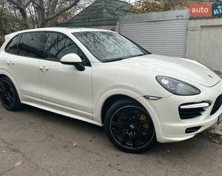 Білий Порше Cayenne, об'ємом двигуна 4.81 л та пробігом 194 тис. км за 21700 $, фото 5 на Automoto.ua