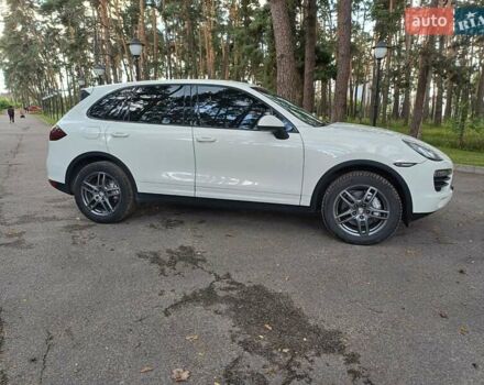 Белый Порше Каен, объемом двигателя 4.8 л и пробегом 167 тыс. км за 14999 $, фото 6 на Automoto.ua