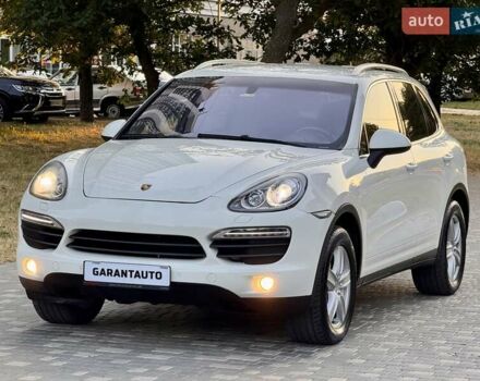 Порше Каен 2011 в Одессе на Automoto.ua Белый Порше Каен, объемом двигателя 4.81 л и пробегом 238 тыс. км за 16800 $, фото 5 на Automoto.ua