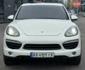 Білий Порше Cayenne, об'ємом двигуна 3 л та пробігом 225 тис. км за 16500 $, фото 3 на Automoto.ua