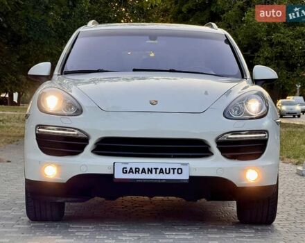 Порше Каен 2011 в Одессе на Automoto.ua Белый Порше Каен, объемом двигателя 4.81 л и пробегом 238 тыс. км за 16800 $, фото 4 на Automoto.ua