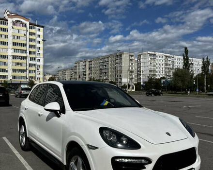 Белый Порше Каен, объемом двигателя 3 л и пробегом 200 тыс. км за 32000 $, фото 3 на Automoto.ua