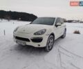 Белый Порше Каен, объемом двигателя 4.81 л и пробегом 170 тыс. км за 14000 $, фото 1 на Automoto.ua