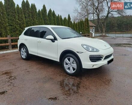 Белый Порше Каен, объемом двигателя 4.81 л и пробегом 168 тыс. км за 14000 $, фото 4 на Automoto.ua