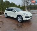 Белый Порше Каен, объемом двигателя 4.81 л и пробегом 168 тыс. км за 14000 $, фото 4 на Automoto.ua